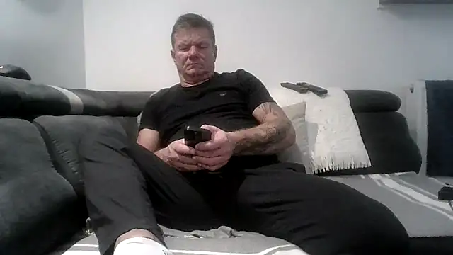 jaaako970 online show from 10-15-25, 04:07