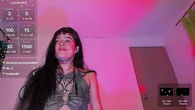 sarah benjjaminn online show from 06-18-26, 09:14