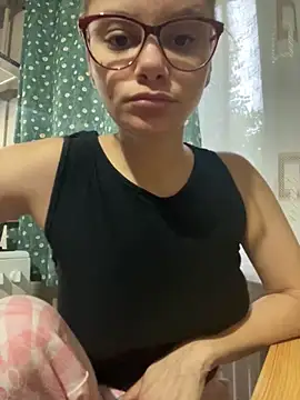 Snapshot of Tasty_Shape chatting on 10-13-25, 05:07 Tasty Shape online show from 10-13-25, 05:07