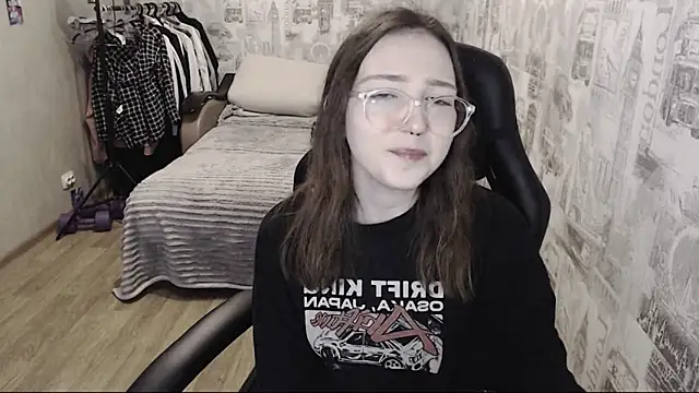 Snapshot of AmeliaKamishiro chatting on 12-07-24, 12:13 AmeliaKamishiro online show from 12-07-24, 12:13