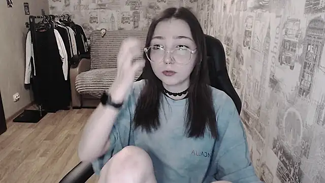 Snapshot of AmeliaKamishiro chatting on 03-03-25, 07:06 AmeliaKamishiro online show from 03-03-25, 07:06