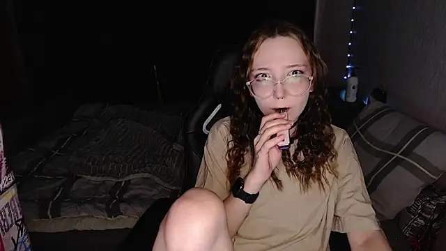 Snapshot of AmeliaKamishiro chatting on 11-13-25, 02:32 AmeliaKamishiro online show from 11-13-25, 02:32