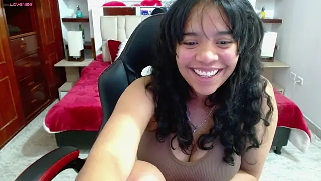 laureentt  online show from 02-12-25, 06:19