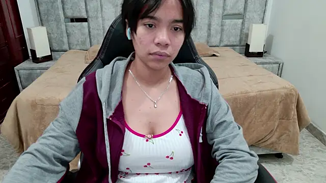 Snapshot of laureentt_ chatting on 04-24-26, 03:09 laureentt online show from 04-24-26, 03:09