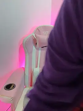 Felicia smok3 online show from 04-21-26, 03:13