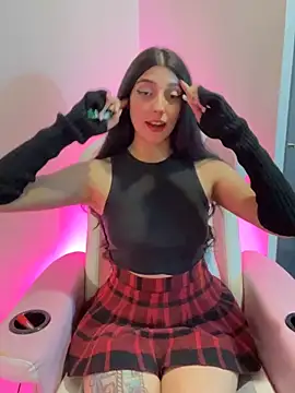Snapshot of Felicia_smok3 chatting on 04-29-26, 02:04 Felicia smok3 online show from 04-29-26, 02:04