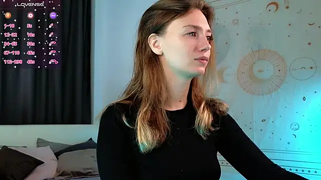 Snapshot of SwettyMolly chatting on 09-19-25, 06:15 SwettyMolly online show from 09-19-25, 06:15