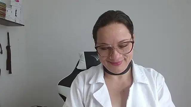 Snapshot of Sex-Psychology chatting on 12-29-24, 01:38 Sex-Psychology online show from 12-29-24, 01:38