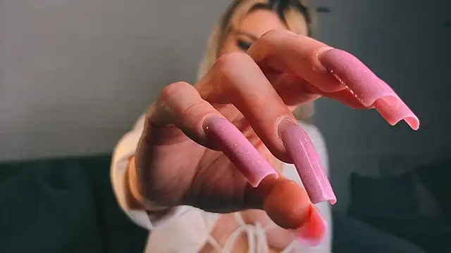 Ashley-Urban online show from 03-29-26, 12:43