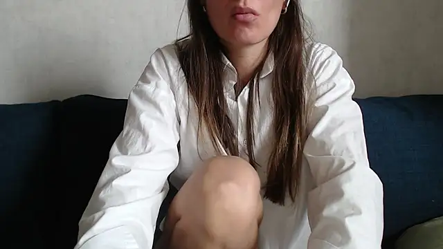 Snapshot of Jennna_Maya chatting on 10-08-25, 07:17 Jennna Maya online show from 10-08-25, 07:17