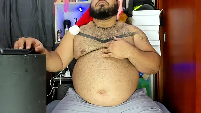Snapshot of Latino_bigcock chatting on 12-21-24, 02:41 Latino bigcock online show from 12-21-24, 02:41
