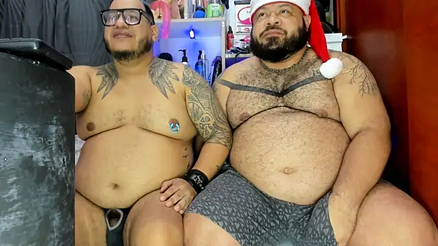 Snapshot of Latino_bigcock chatting on 12-23-24, 07:38 Latino bigcock online show from 12-23-24, 07:38