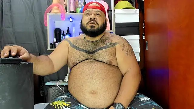 Snapshot of Latino_bigcock chatting on 01-24-25, 07:07 Latino bigcock online show from 01-24-25, 07:07