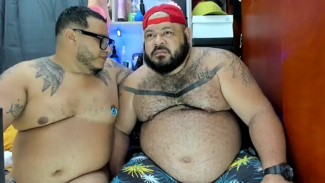 Snapshot of Latino_bigcock chatting on 01-25-25, 07:49 Latino bigcock online show from 01-25-25, 07:49