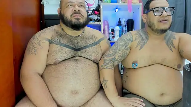 Snapshot of Latino_bigcock chatting on 02-07-25, 05:20 Latino bigcock online show from 02-07-25, 05:20