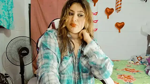 SofiaOlivares online show from 02-09-25, 04:04