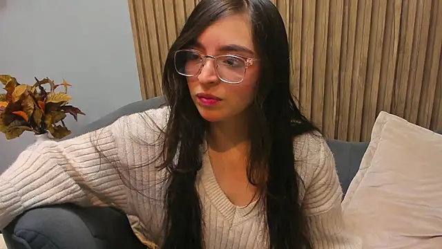 Eva Macalliter online show from 03-21-25, 04:06