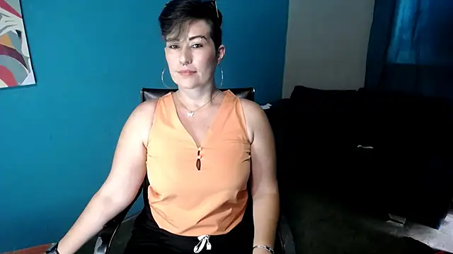 Sunny rayz  online show from 07-06-26, 02:47