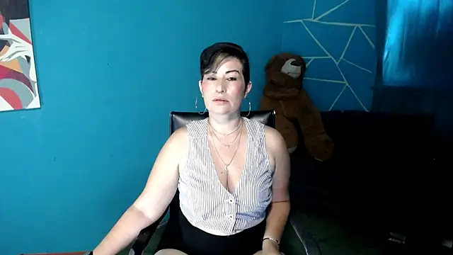 Sunny rayz  online show from 07-21-26, 05:59