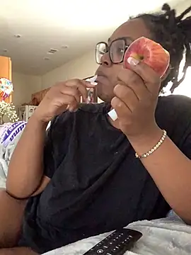 SweetHoneyBunz online show from 11-27-25, 07:38