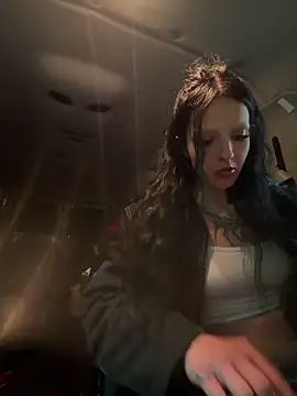 Snapshot of bestorbetter chatting on 03-16-26, 03:45 bestorbetter online show from 03-16-26, 03:45