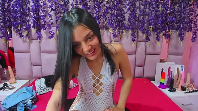 Snapshot of Bich_Anal_ chatting on 12-23-24, 04:28 Bich Anal  online show from 12-23-24, 04:28