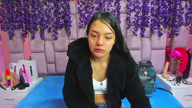 Snapshot of Bich_Anal_ chatting on 01-03-25, 01:14 Bich Anal  online show from 01-03-25, 01:14