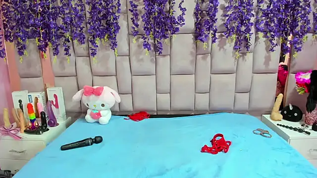 Snapshot of Bich_Anal_ chatting on 01-09-25, 07:18 Bich Anal  online show from 01-09-25, 07:18