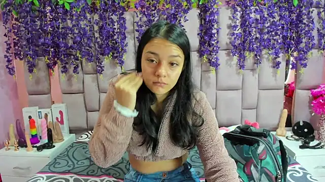 Snapshot of Bich_Anal_ chatting on 01-17-25, 01:24 Bich Anal  online show from 01-17-25, 01:24