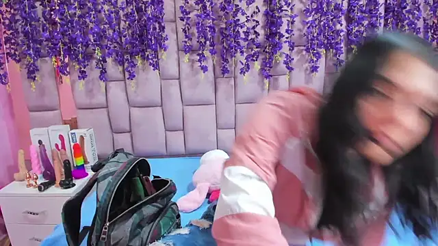 Snapshot of Bich_Anal_ chatting on 01-27-25, 01:30 Bich Anal  online show from 01-27-25, 01:30