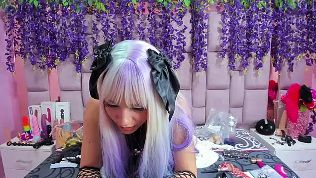 Snapshot of Bich_Anal_ chatting on 02-13-25, 06:05 Bich Anal  online show from 02-13-25, 06:05