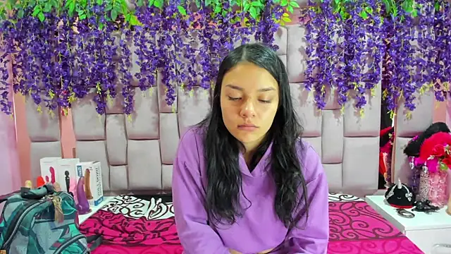 Snapshot of Bich_Anal_ chatting on 02-19-25, 01:17 Bich Anal  online show from 02-19-25, 01:17