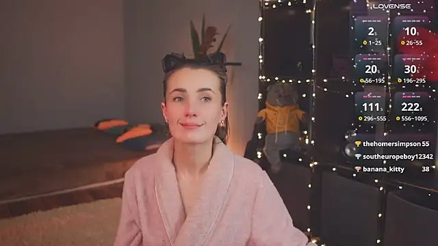 Snapshot of bananya_kitty chatting on 02-13-25, 12:43 bananya kitty online show from 02-13-25, 12:43