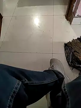 COUPLLE VILLAGE online show from 12-28-24, 03:26