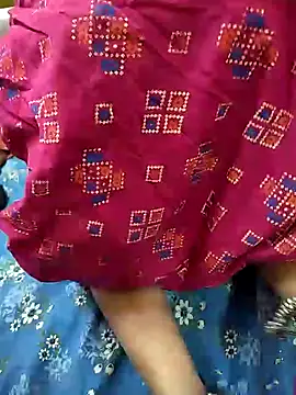 COUPLLE VILLAGE online show from 02-12-25, 10:56