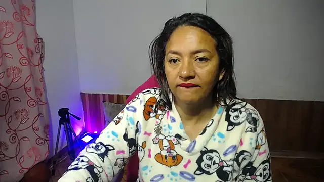 daleska ayala 1 online show from 03-01-25, 11:28
