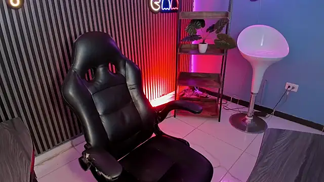 emily roberts1 online show from 09-29-25, 04:39