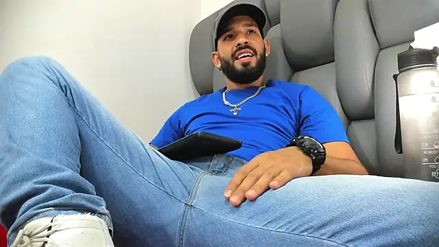 Thiagogomez online show from 03-24-26, 07:08