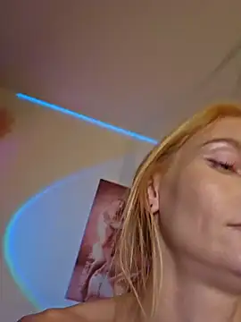 LessiaMia online show from 03-31-26, 06:08