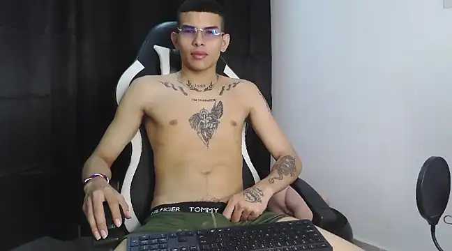 hot king20 online show from 03-18-25, 09:10