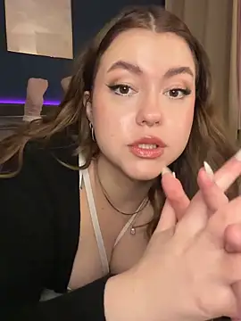 Snapshot of VictoriaLaFleur chatting on 02-21-26, 08:21 VictoriaLaFleur online show from 02-21-26, 08:21