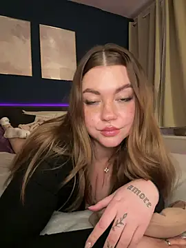 VictoriaLaFleur online show from 03-22-26, 09:18