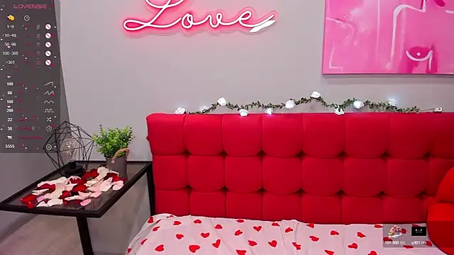 Snapshot of Inna_Lovely chatting on 02-10-25, 04:41 Inna Lovely online show from 02-10-25, 04:41