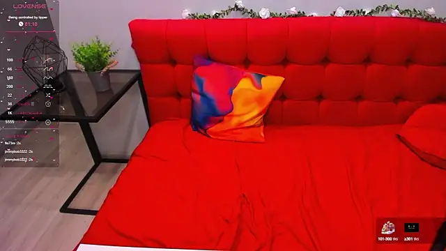 Snapshot of Inna_Lovely chatting on 03-13-25, 07:31 Inna Lovely online show from 03-13-25, 07:31
