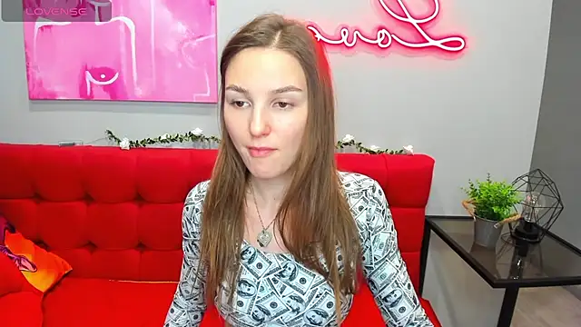 Snapshot of Inna_Lovely chatting on 03-17-25, 01:24 Inna Lovely online show from 03-17-25, 01:24