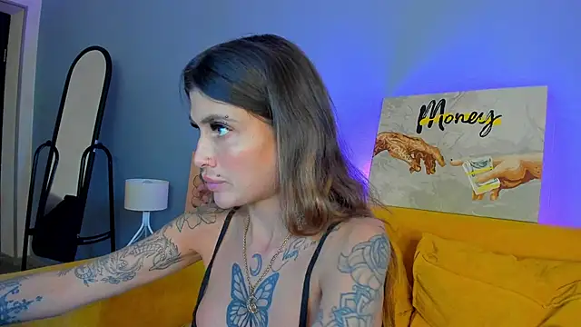 Patricia Cox online show from 04-21-26, 02:51