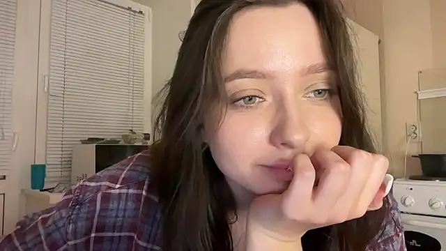  liatris  online show from 09-18-25, 04:20