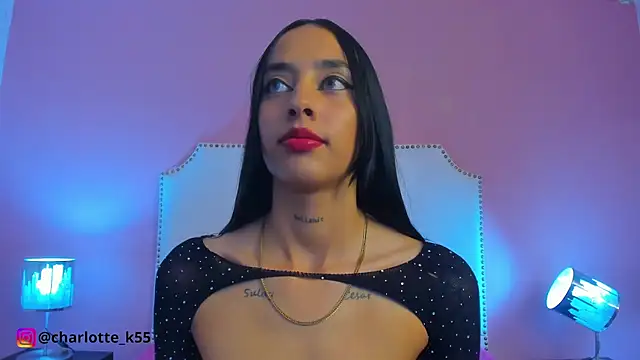 Snapshot of charlotte_kisss chatting on 01-04-25, 10:45 charlotte kisss online show from 01-04-25, 10:45