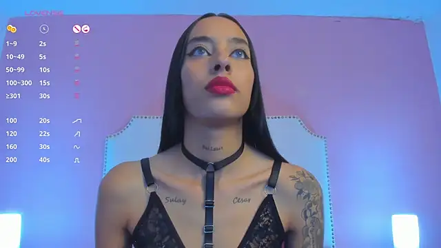 Snapshot of charlotte_kisss chatting on 01-11-25, 07:38 charlotte kisss online show from 01-11-25, 07:38