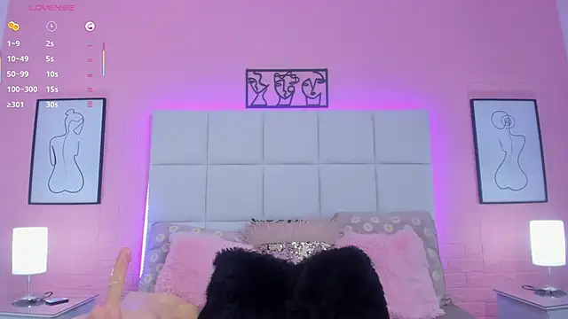 charlotte kisss online show from 05-05-26, 07:33